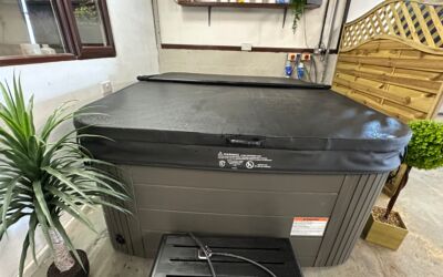 Getaway 4 Seat Hot Tub 13 Amp (Normal Plug Socket) (Age 2022)